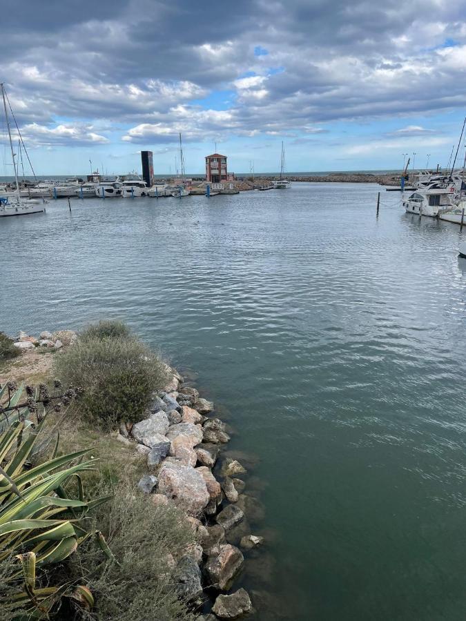 Port Barcares Vue Port Et Mer Le Barcares Luaran gambar